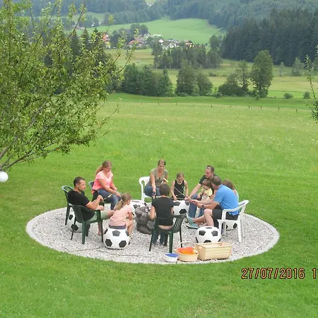 Apartment Am Ferienbauernhof Schmiedbauer Com Salzkammergut Faistenau