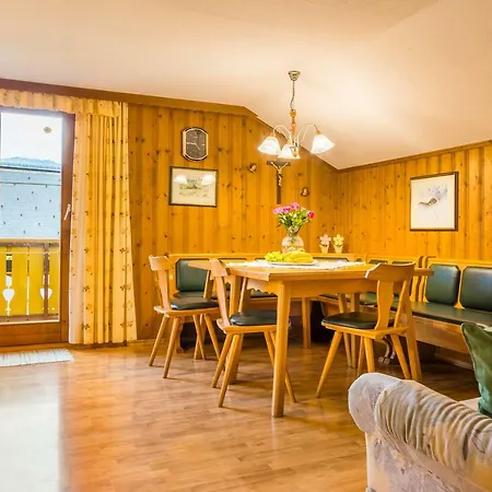 Apartment Am Ferienbauernhof Schmiedbauer Com Salzkammergut Faistenau