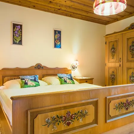 Am Ferienbauernhof Schmiedbauer Com Salzkammergut Apartment